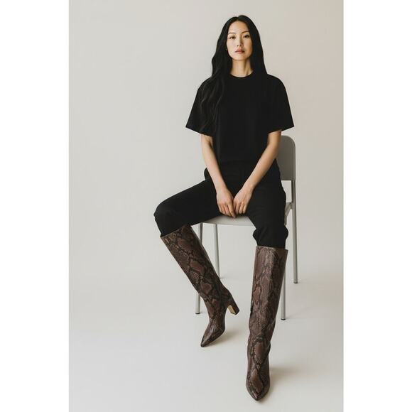 Steve Madden Shoes - Steve Madden Brown Snake Print Knee High Pointed Toe Boots Size 7M Wide Calf NEW